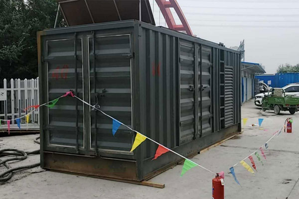 广河发电机租赁空气滤清器多久更换一次?