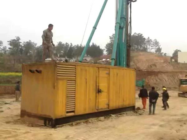 广河如何判断水冷式机油散热器密封件是否需要更换？